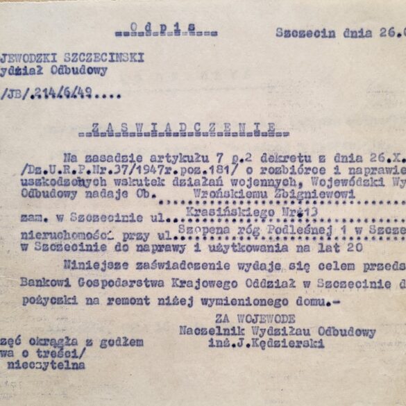 Dokument w którym zaznaczono datę przekazania domu przy  ulicy Podleśnej Panu Zbigniewowi Wrońskiemu.