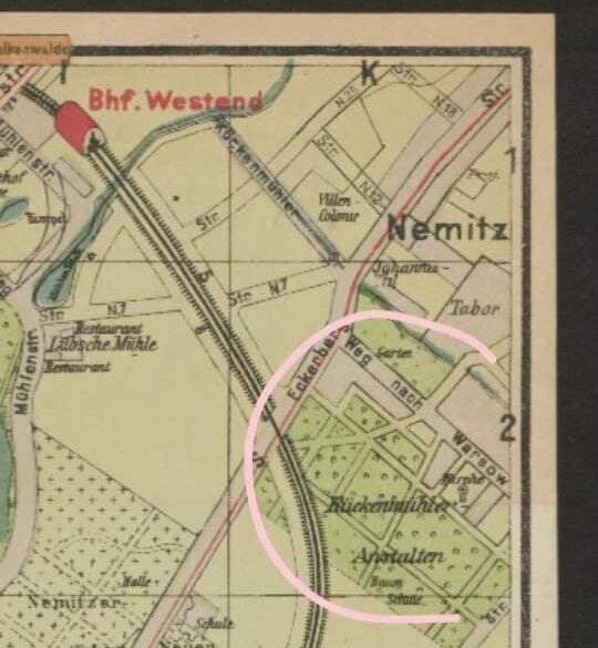 Fragment mapy z 1910 roku z zaznaczonym terenem z postu.