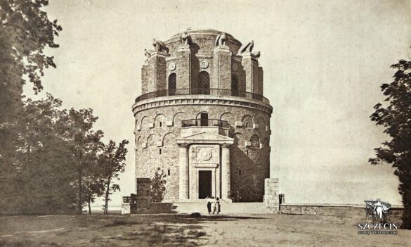 Dzisiejsza Wieża Gocławska, a dawna Wieża Bismarcka. Z kolekcji autora.