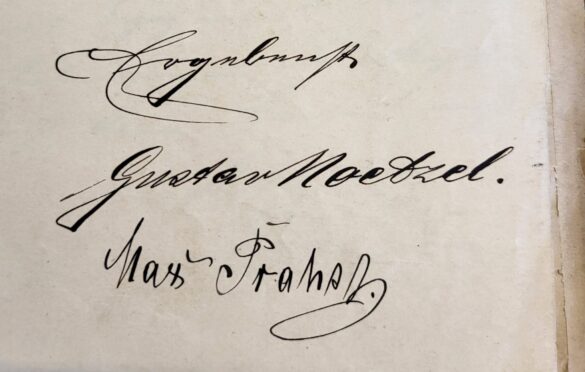 Oryginalne podpisy współwłaścicieli, Max Prahst oraz Gustav Noetzel, na dokumentach.