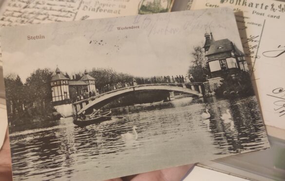 Most na Rusałce (Westendseebrücke) w dawnej pocztówce z kolekcji autora