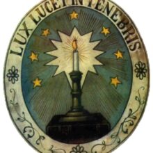 „Lux lucet in tenebris” (Światłość w ciemności świeci)