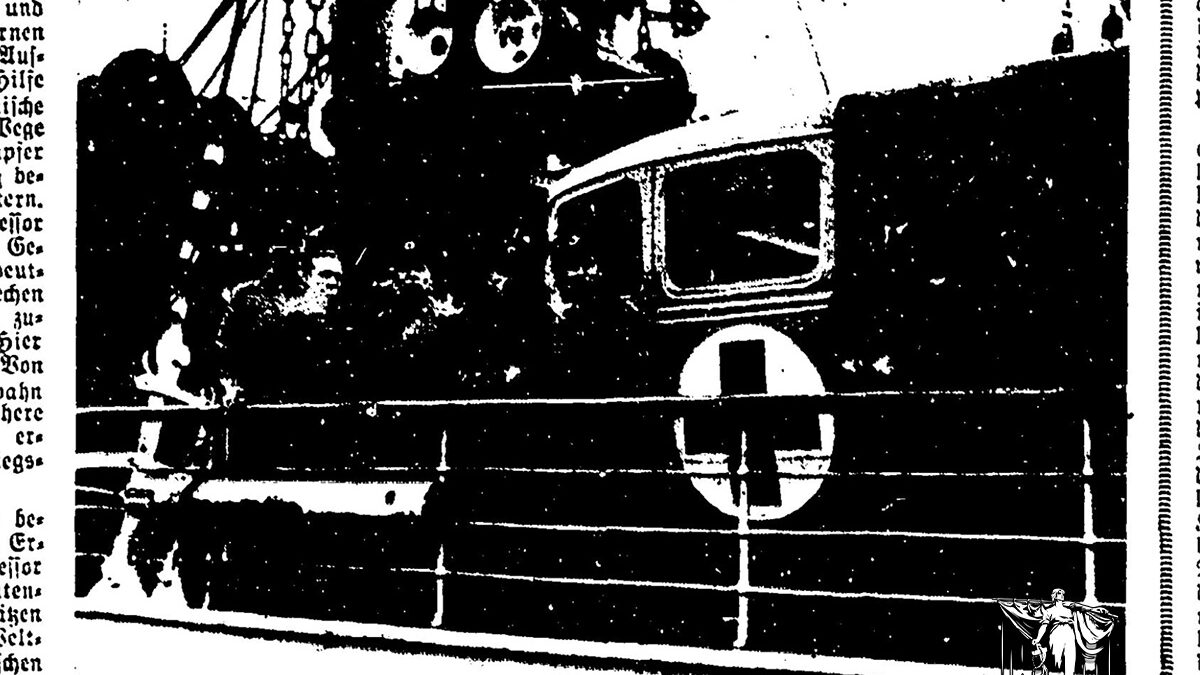 Wycinek z dawnej prasy, informujący o transporcie fińskich pojazdów medycznych w szczecińskim porcie