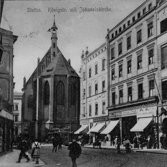 Dawny widok na Königsstraße i biznes braci Schönfeldt po prawej, późniejsza nieistniejąca Nad Wodą