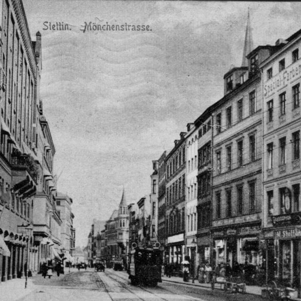 Widok na dawną Mönchenstraße (Grodzka), adres po prawej. Z DF, zbioru Bruno Schulza
