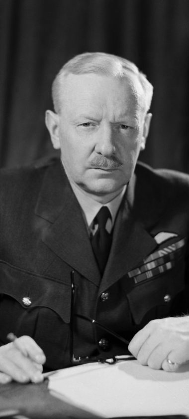 Dowódca sił RAF Sir Arthur Harris
