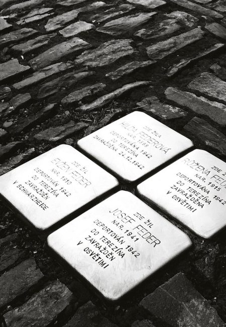 Stolperstein w Kolin, w Czechach, fotografia Francisco Peralta Torrejóna dodana w Wikipedii