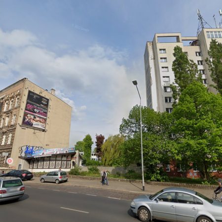 Dawna Grabowerstraße 6 (Matejki) stałaby tutaj, nieaktualny już kadr z 2019 roku