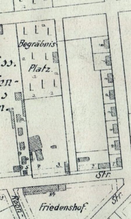 Mapa z początku XX wieku z wyznaczonym cmentarzem oraz adresem Allestraße 3/4 poniżej