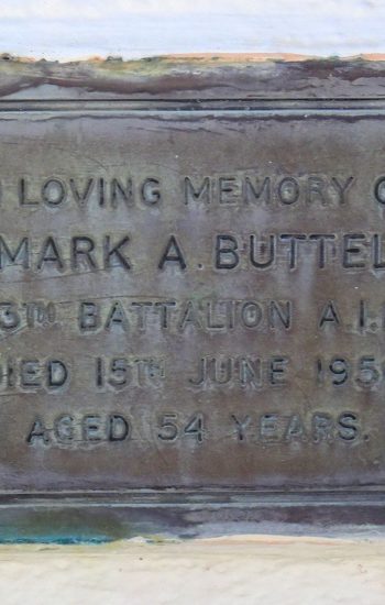 Płyta nagrobna Marka Alberta Buttel, fotografia dodana przez użytkownika Kojakone na Findagrave