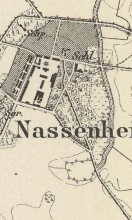 Dzisiejsze Rzędziny, a dawne Nassenheide na mapie z około 1888 roku z widocznym założeniem centralnym