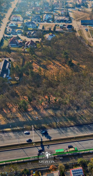 Widok na dawny cmentarz w Kijewie, z północy na południe