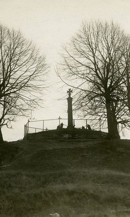 Dawny Deutscherberg na fotografii zachowanej w bazie Muzeum Narodowego